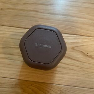 Cadence Pod- 1.32 ounce in chocolate brown color.